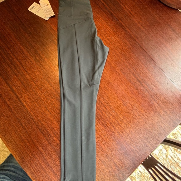 Althea Stellar Crop Pant . XS NWT - Picture 3 of 10